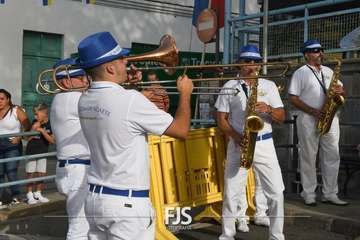 Lomo Magullo abraza la vida con la escultura homenaje a la Traída del Agua/Francisco Javier Santana y TA.